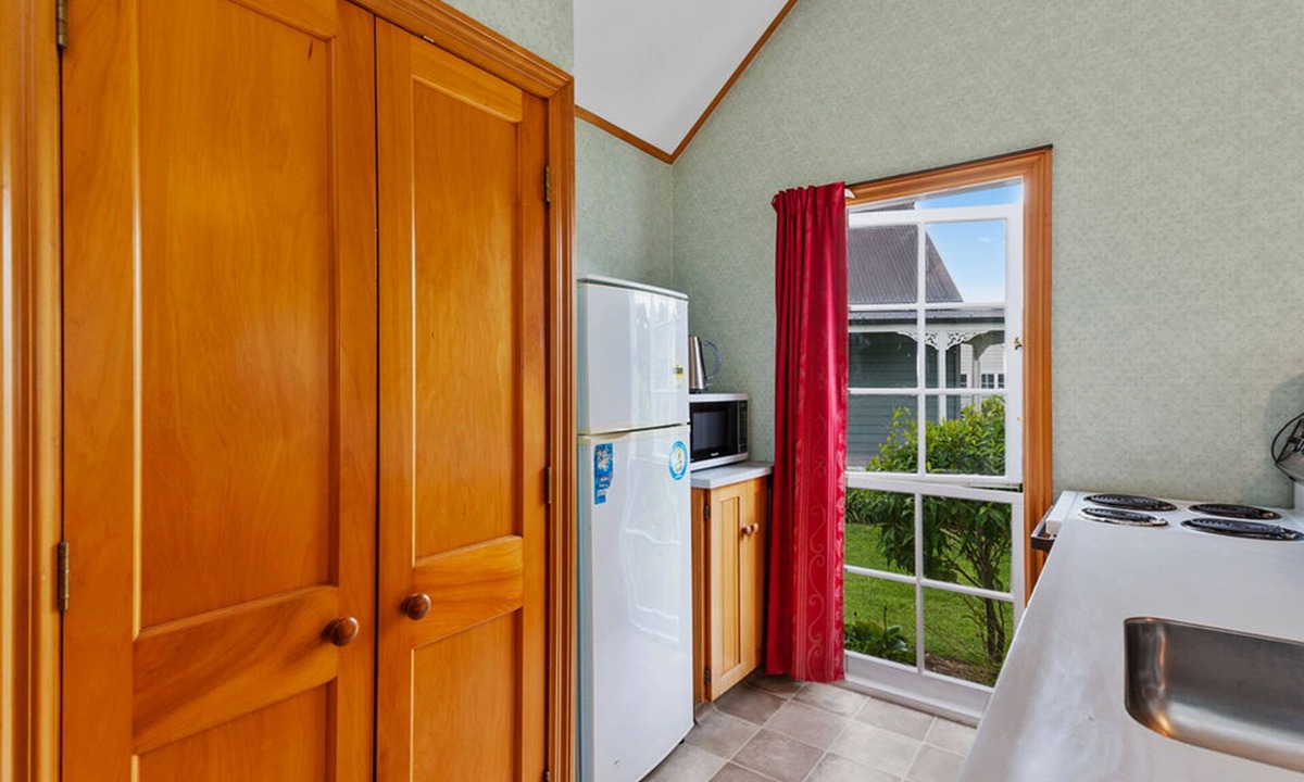 Rangatira Park House | 2 Bedroom Cottage near Huka Falls