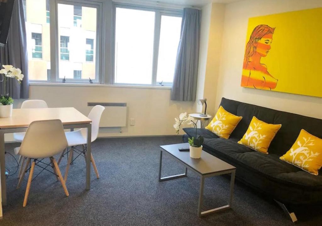 Auckland Central Business District Apartment | 401-138 Anzac Avenue Auckland City Apartment and Wi-fi