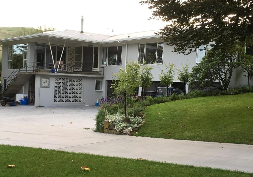 Rotoorangi House | 6 bedrooms, Close to rowing, Velodrome, field days