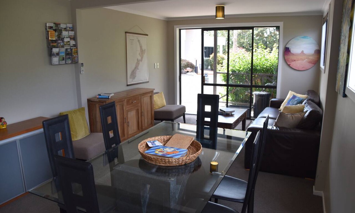 Leamington House | 73 Milton