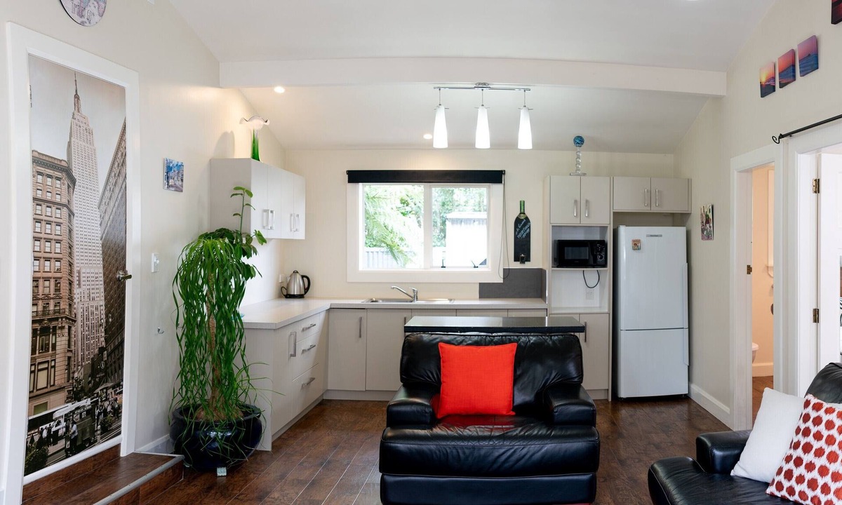 Palmerston North House | Accommodation for Work Crews & Contractors