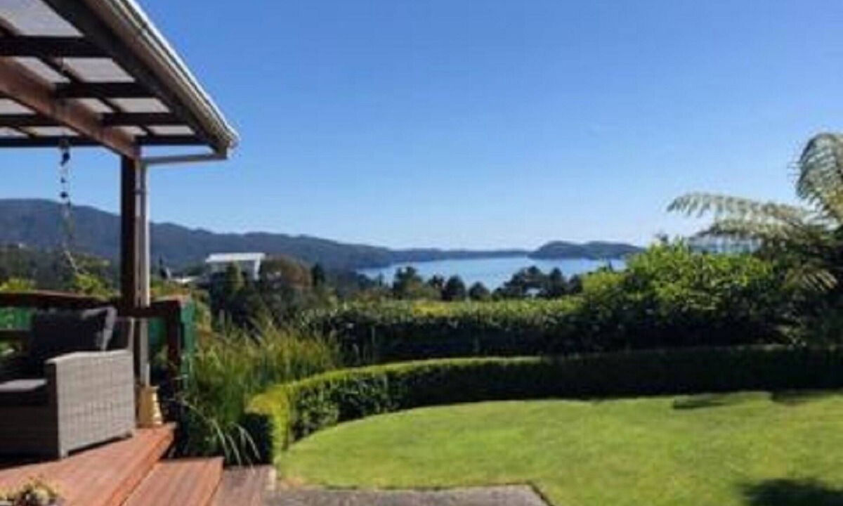 Kaiteriteri House | Affordable Luxury Kaiteriteri Abel Tasman View (Self contained) 2 Bedrooms