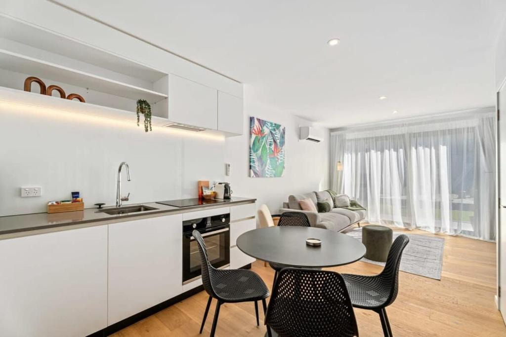 Albert Town Apartment | Alpine Adventurer's Abode