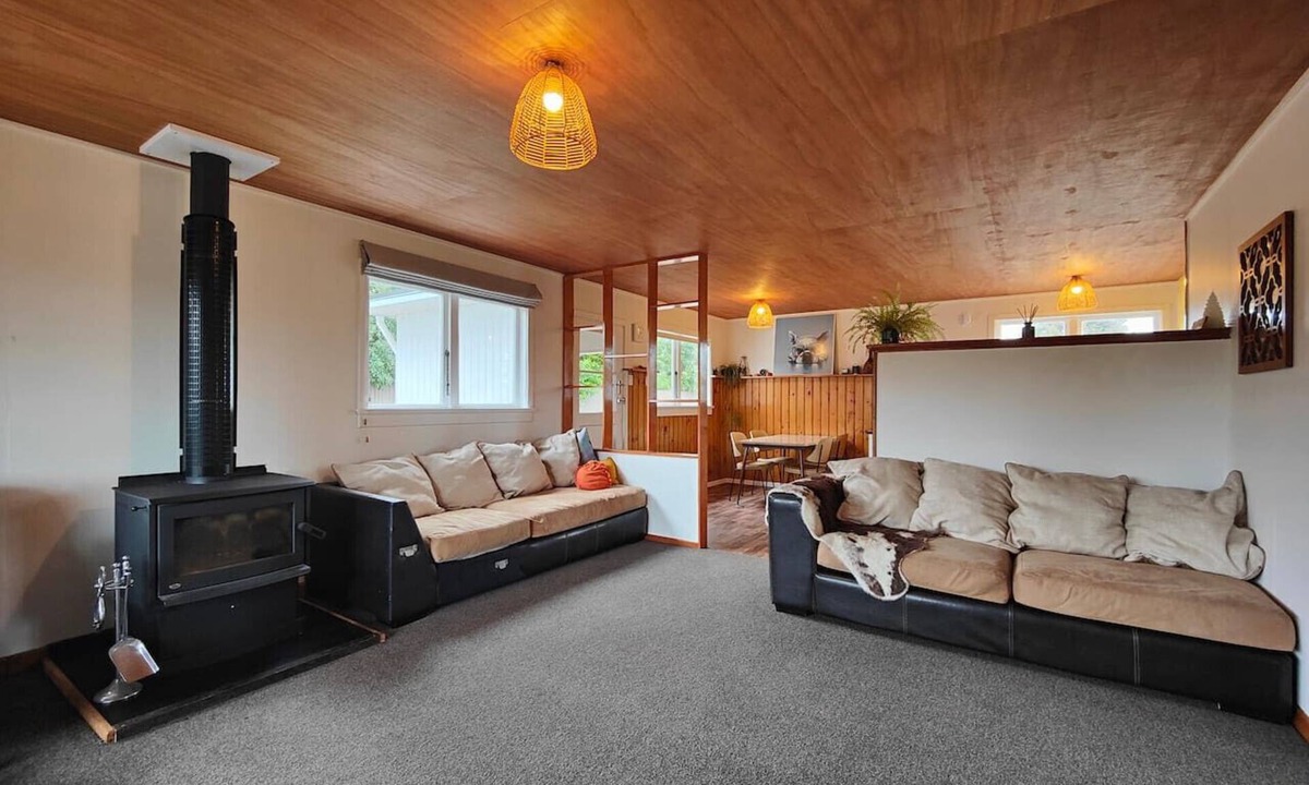Te Anau House | Arrive and Revive Te Anau