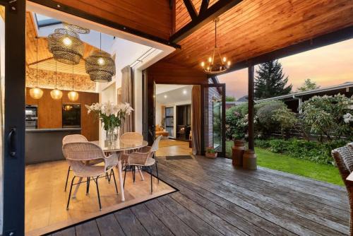 Arrowtown House | Arrowtown Luxury Escape Hot Tub Central Heating