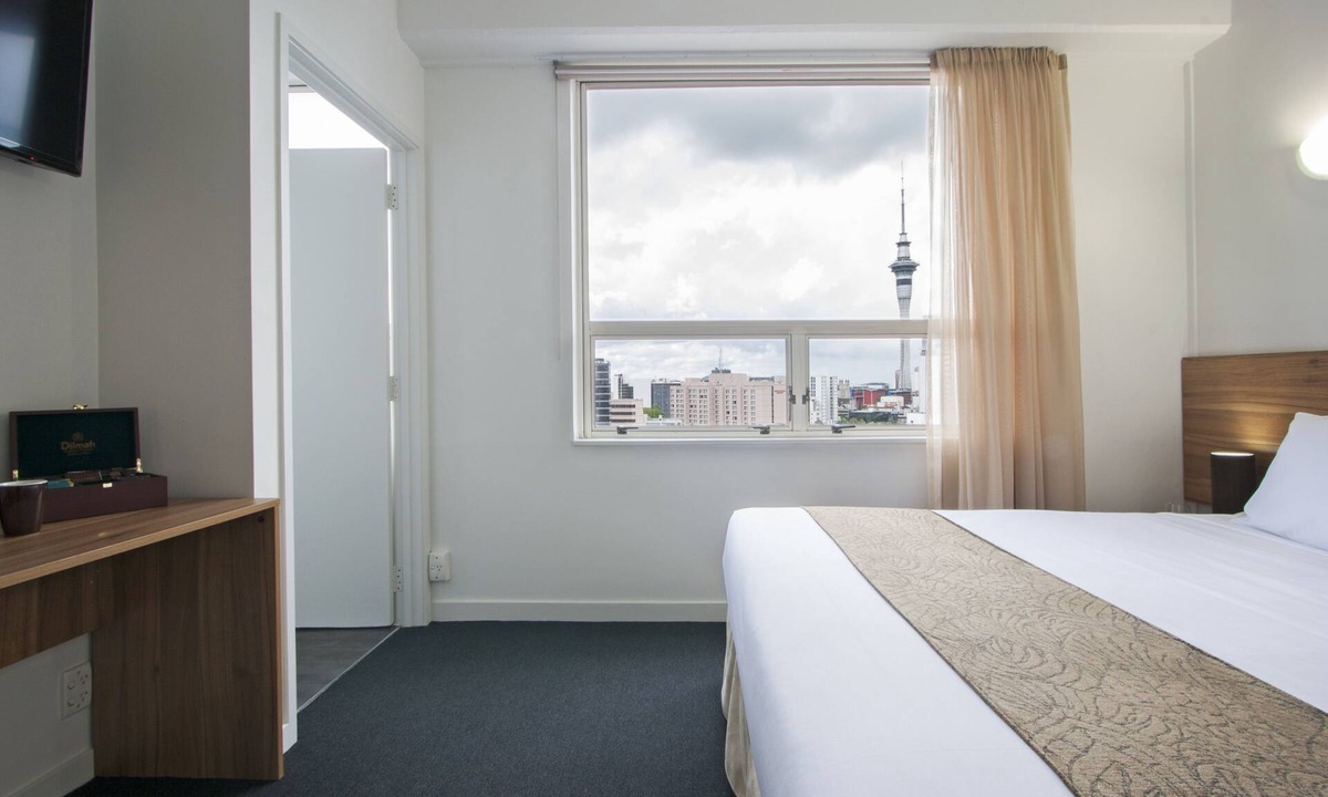 Newton Hotel | Ascotia off Queen
