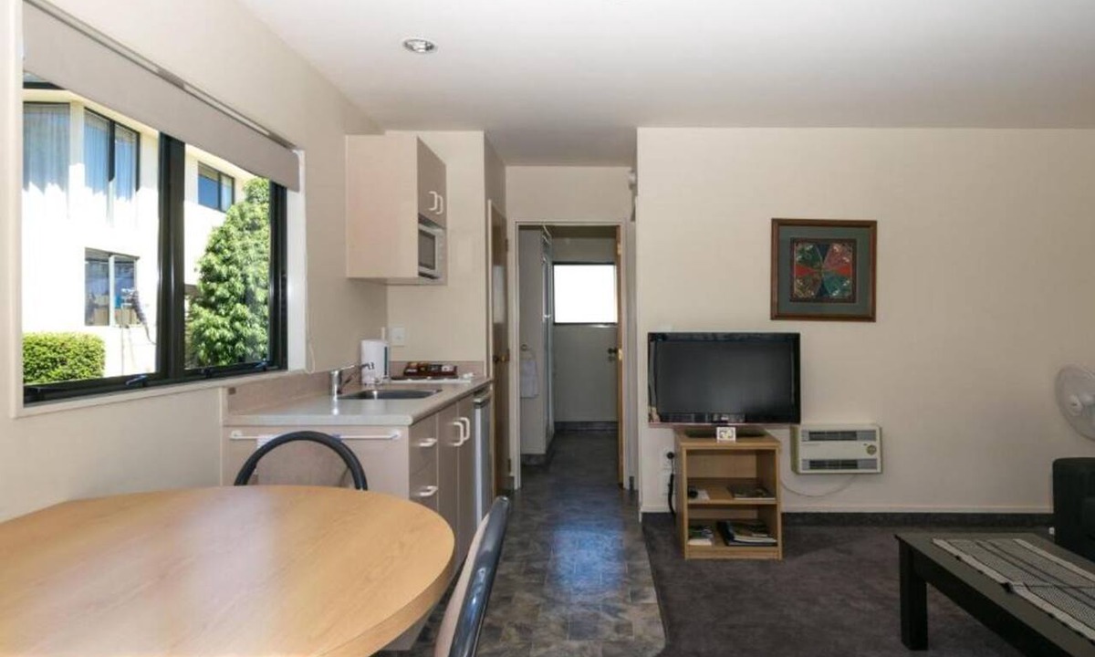Blenheim Hotel | Ashleigh Court Motel