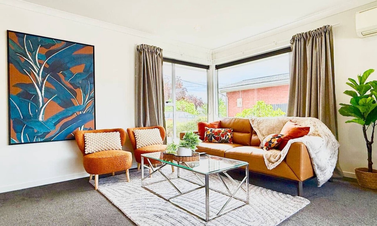 Avonhead House | Avonhead family home with garden and parking in Christchurch