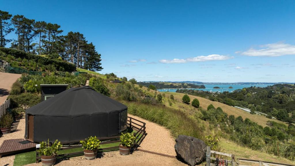 Palm Beach House | Awaawa Yurts - Papatūānuku