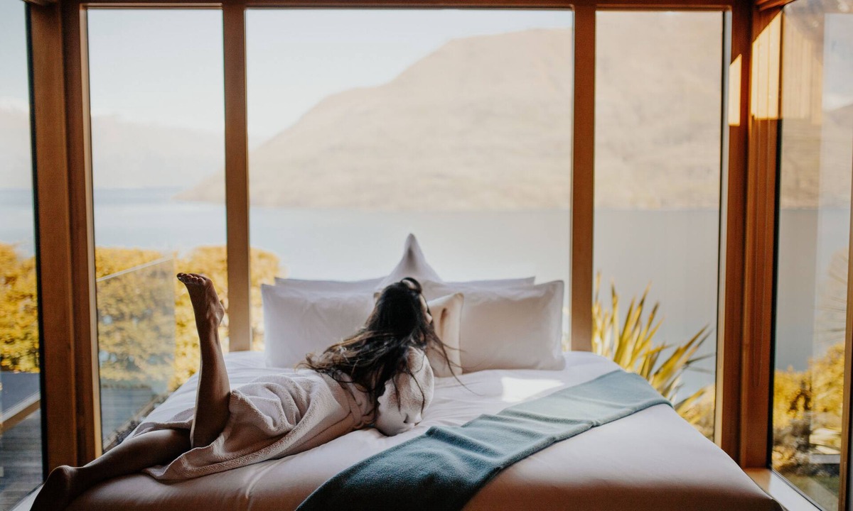 Sunshine Bay Cabin | Azur Luxury Lodge