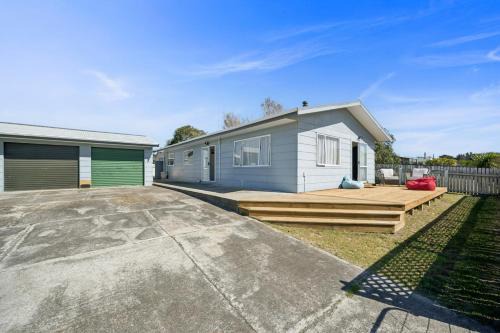 Foxton Beach House | Bach to the Beach - Foxton Beach Holiday Home