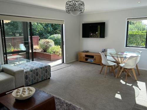 Omanawa Bed & Breakfast | Baybell Lodge