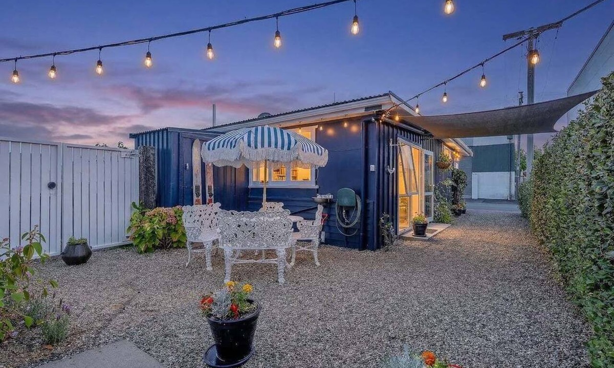 Whitianga Cottage | Beach Folly