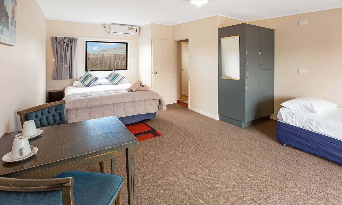 Kaitaia Hotel | Beachcomber Lodge & Backpacker