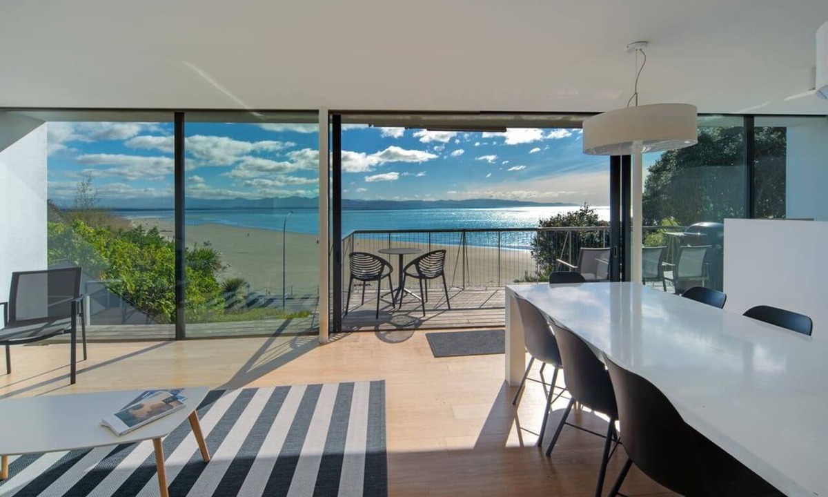 Nelson House | Beachfront Retreat - Architectural & Ocean Views