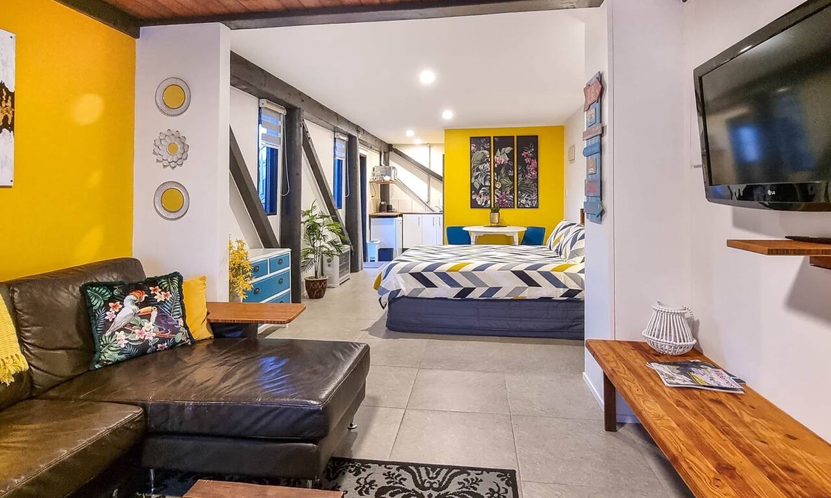 Westport House | Beachview Apartment - Carters Beach