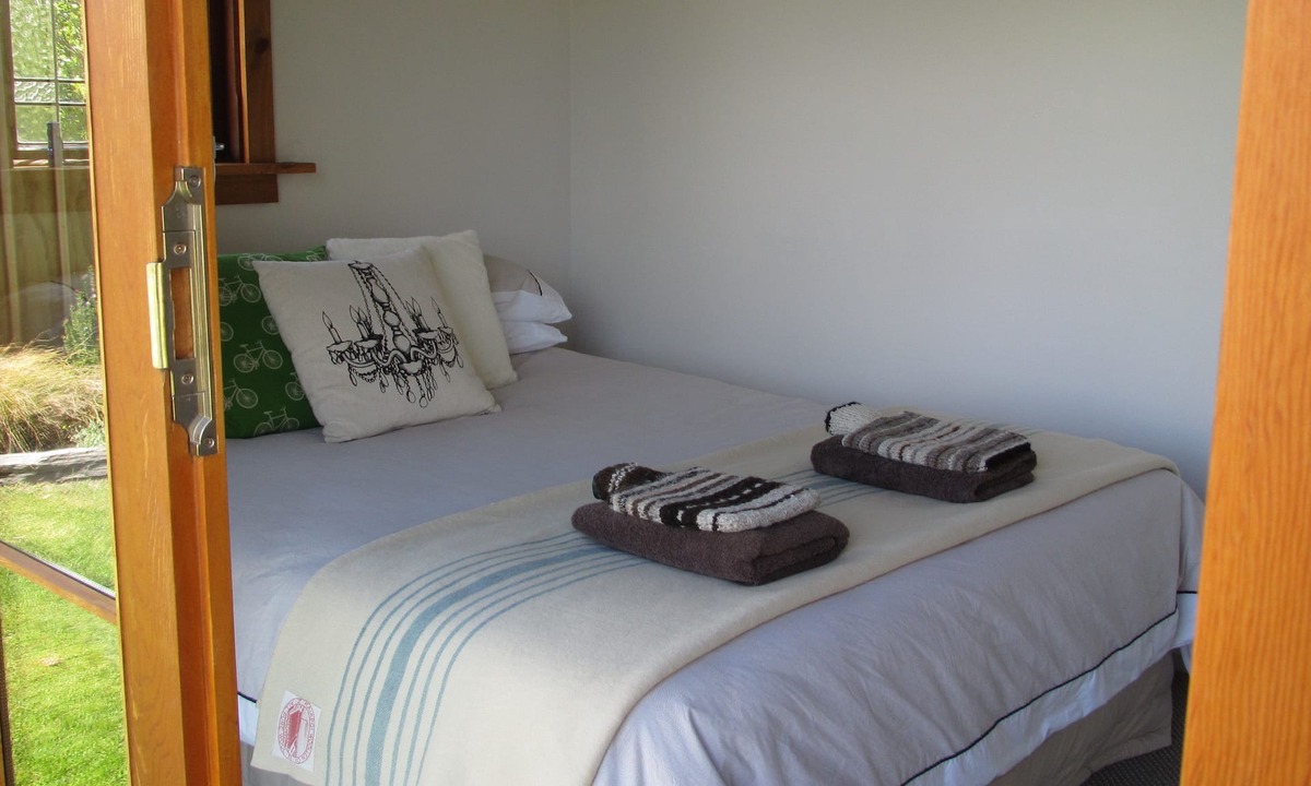 Waipiata Bed & Breakfast | Behind the Bike sheds