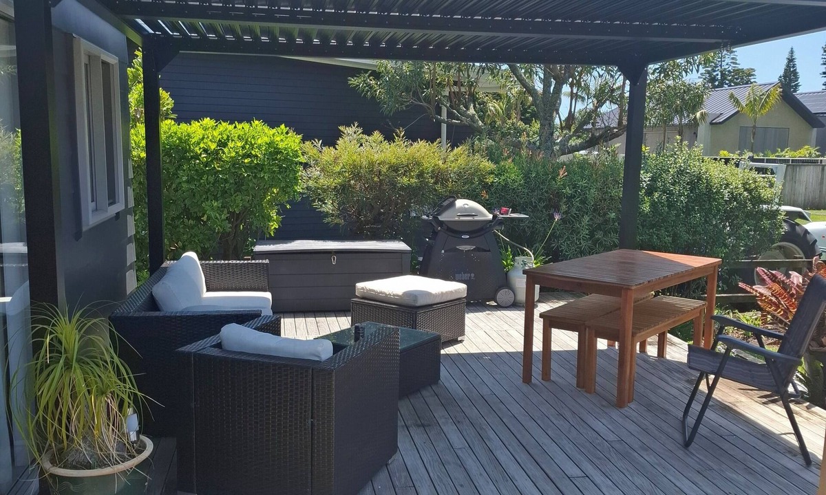 Mangawhai Heads House | Beks Retreat, 100 metres walk to Estuary,