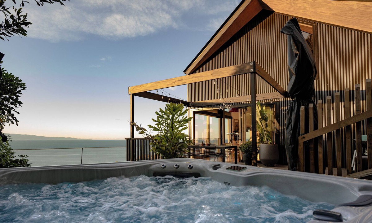 Atawhai House | Black Barn Escape - Architecture, Views, Location!