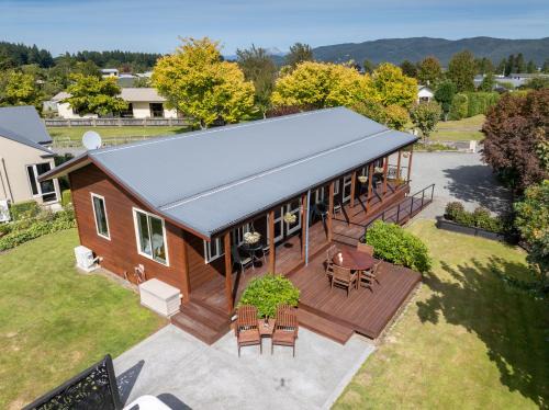 Te Anau Bed & Breakfast | Blue Ridge Studios and Bed & Breakfast