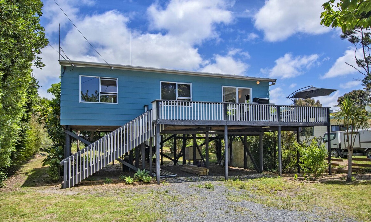 Mangawhai Heads House | Bluebird - Mangawhai Heads Holiday Home