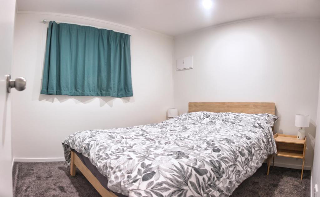 Chinatown Apartment | Botany Retreat - Private Guesthouse