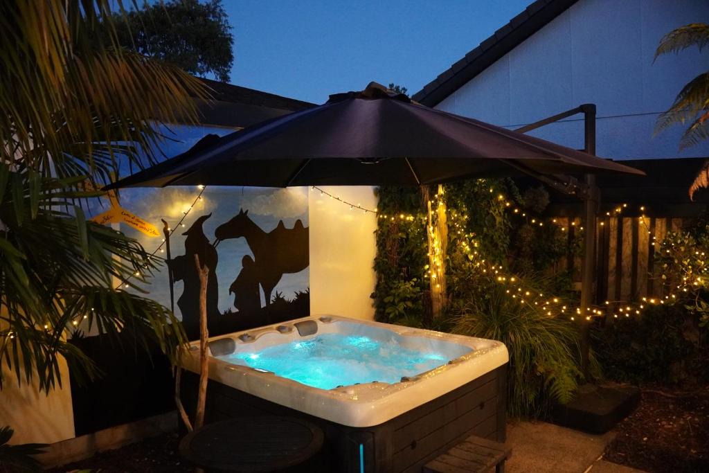 Hamilton North House | Boutique Luxury Escape in Supreme Location