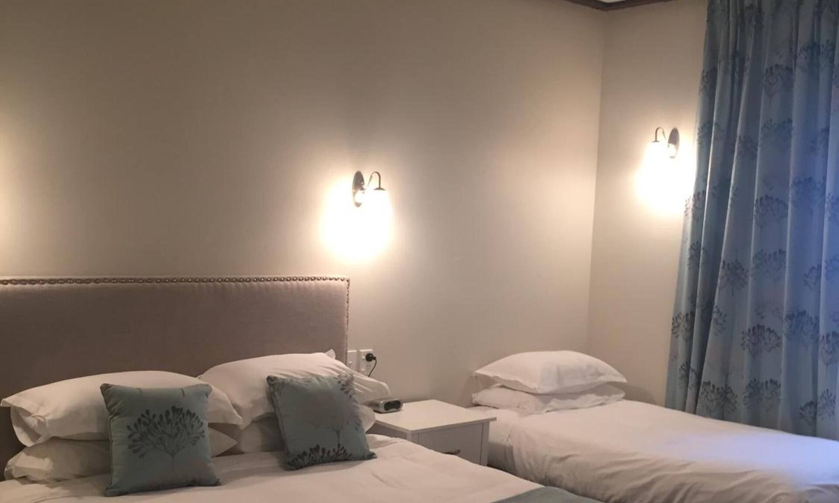 Warkworth Cabin | Bridgehouse Lodge