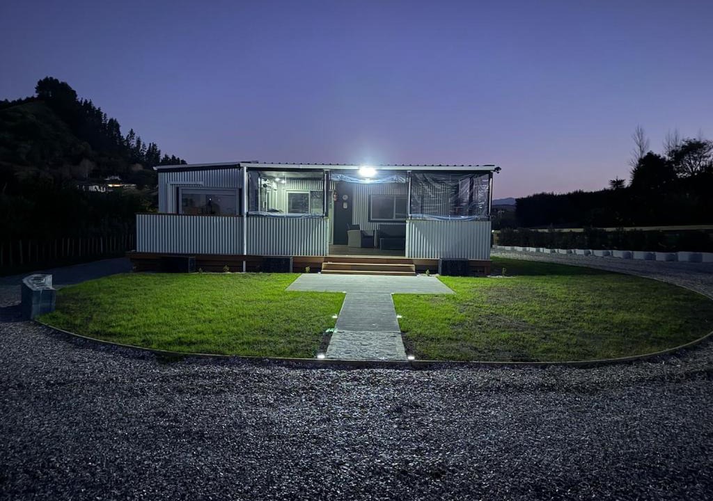 Tirohanga House | Bush & Tide Cabin