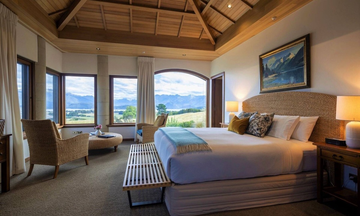 Manapouri Cabin | Cabot Lodge