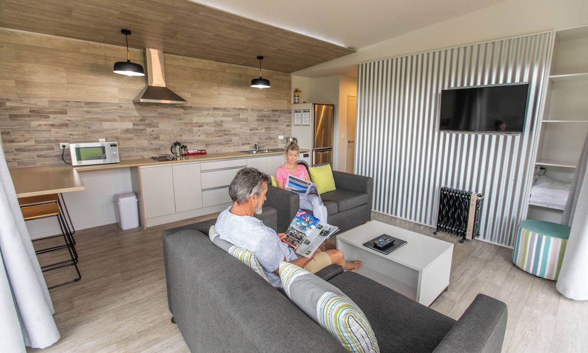 Waipu Cove Hotel | Camp Waipu Cove