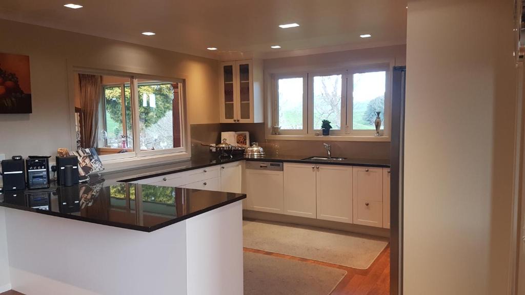 Piopio Bed & Breakfast | Carmel Farmstay
