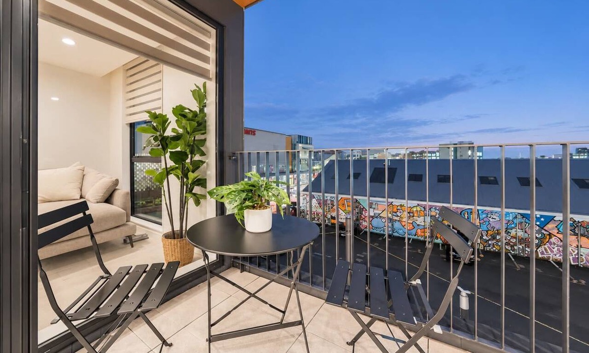 Christchurch City Centre Apartment | CBD City Base | 2BR | Balcony + Full Kitchen