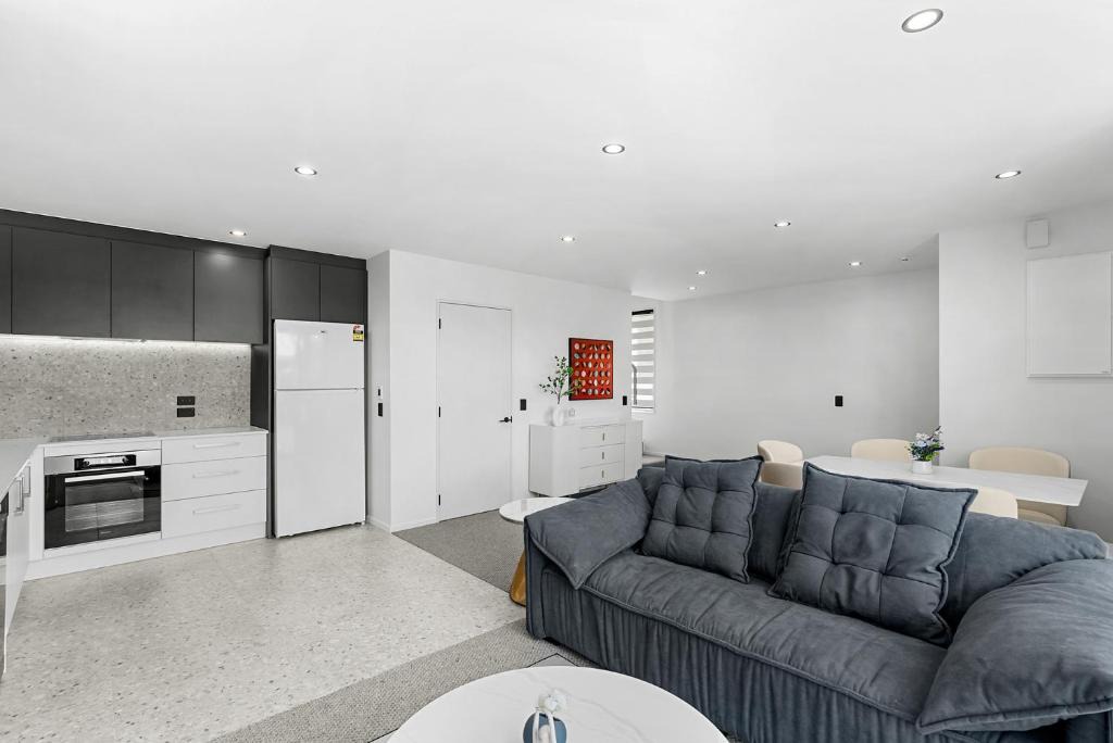 Sydenham Apartment | CBD Contemporary Comfort Townhouse 2 Bed 2Bath