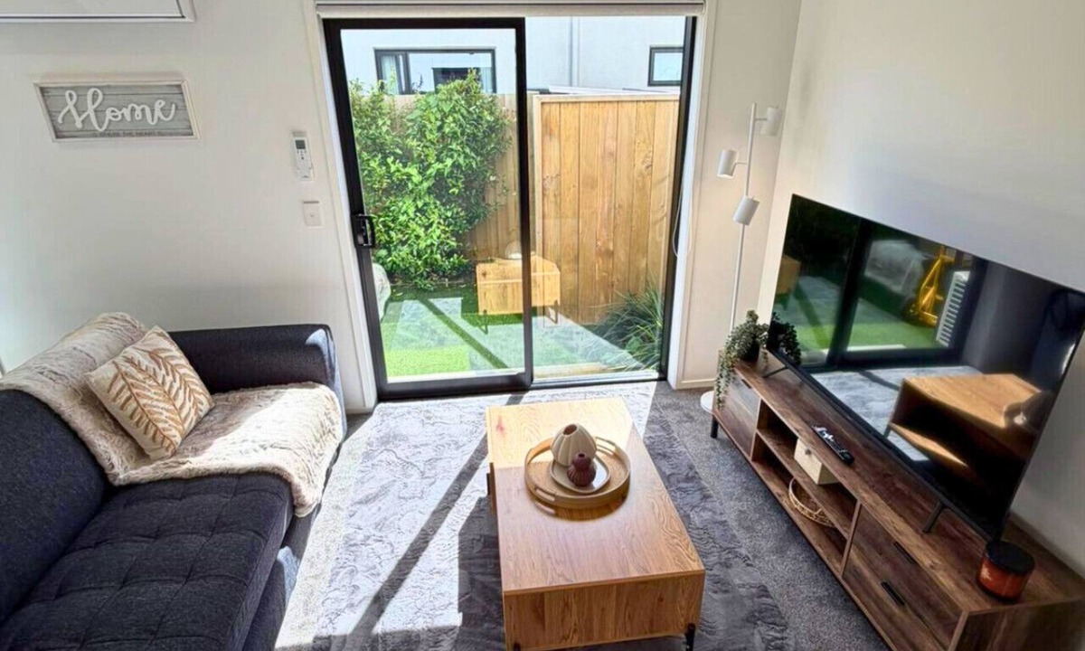 Christchurch City Centre Villa | Central 2BR Townhouse with Private Yard