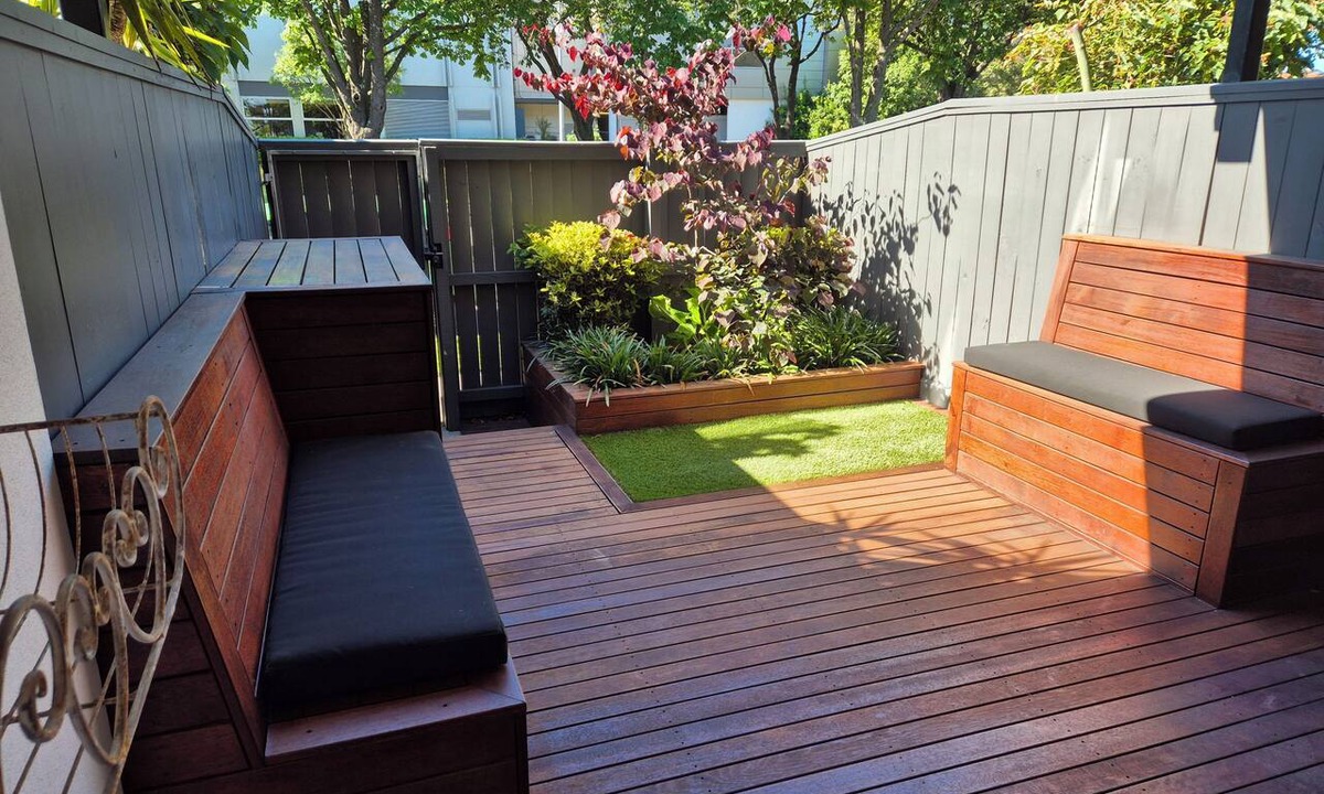 Christchurch City Centre Apartment | Central Modern Apartment with carpark