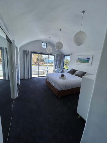 Orewa House | Coastal Retreat