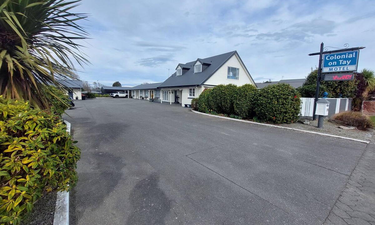 Invercargill Hotel | Colonial On Tay Motel