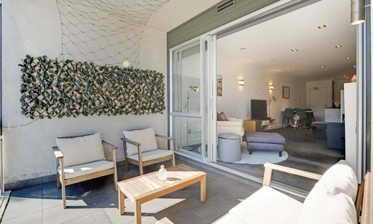 Eden Terrace Apartment | Comfortable city fringe Apt Near Basque Park