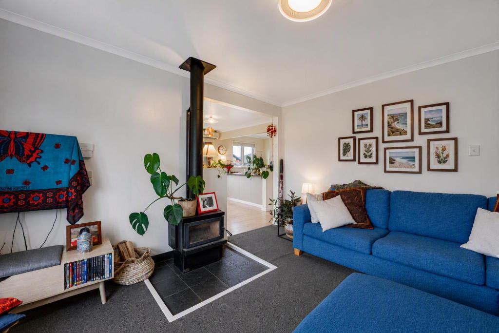 Motueka House | Comfortable Room in our Peaceful Family Home