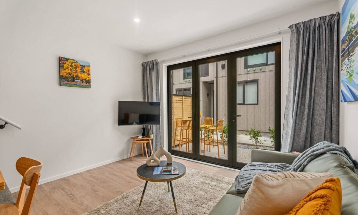 Arthur's Point House | Coronet Escape | Near Shotover & Ski Fields