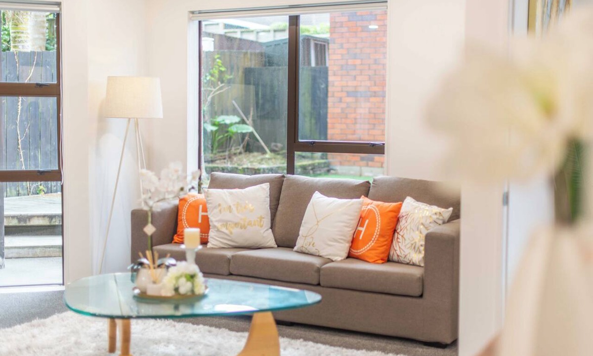 Greenlane - Ellerslie House | Cosy Greenlane Retreat | Calm & Unwind