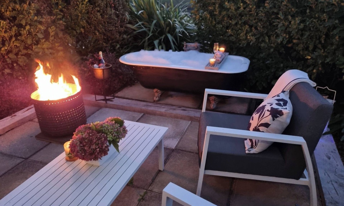 Warkworth Cottage | Country Idyll Hut 2 – Sandspit Holiday Cottage