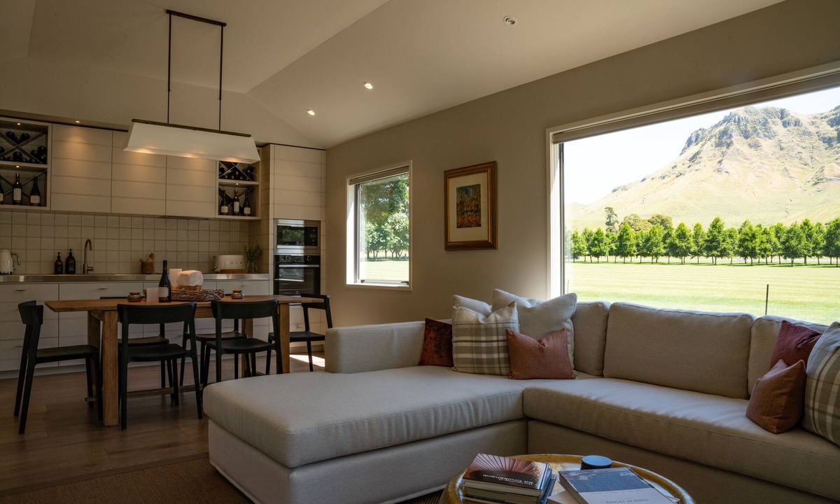 Tuki Tuki Cabin | Craggy Range Luxury Vineyard Retreat