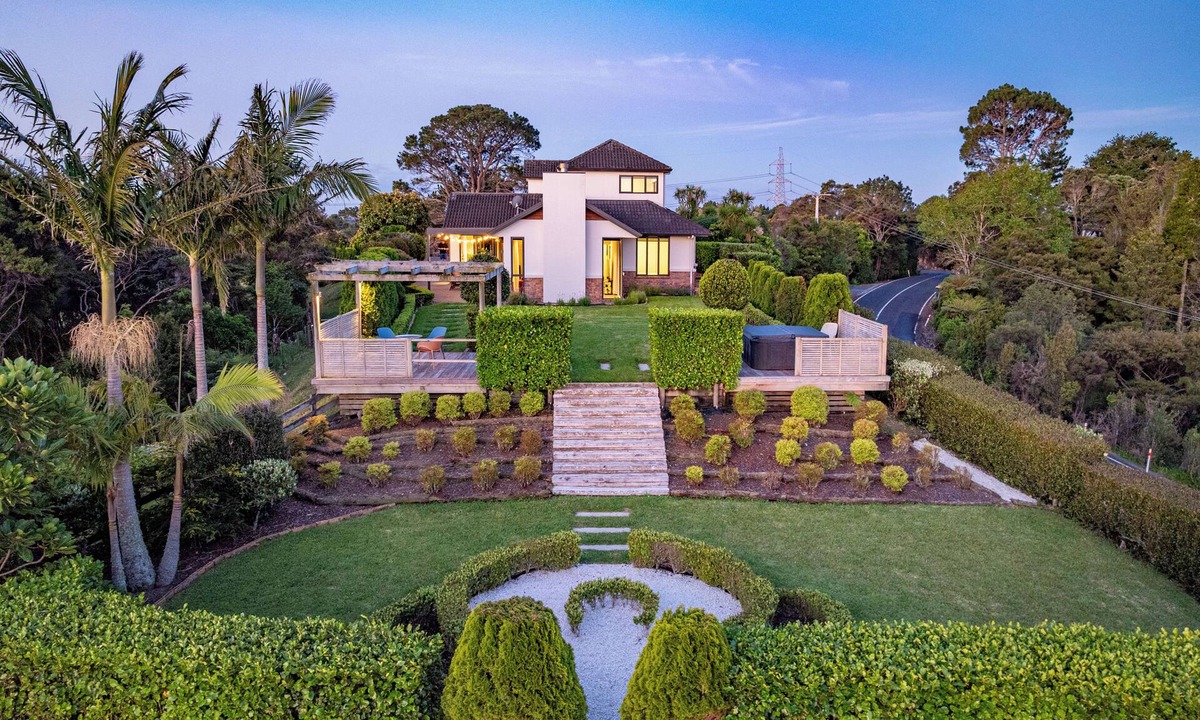 Coatesville House | Cresta Vista Retreat (7 Bdr)