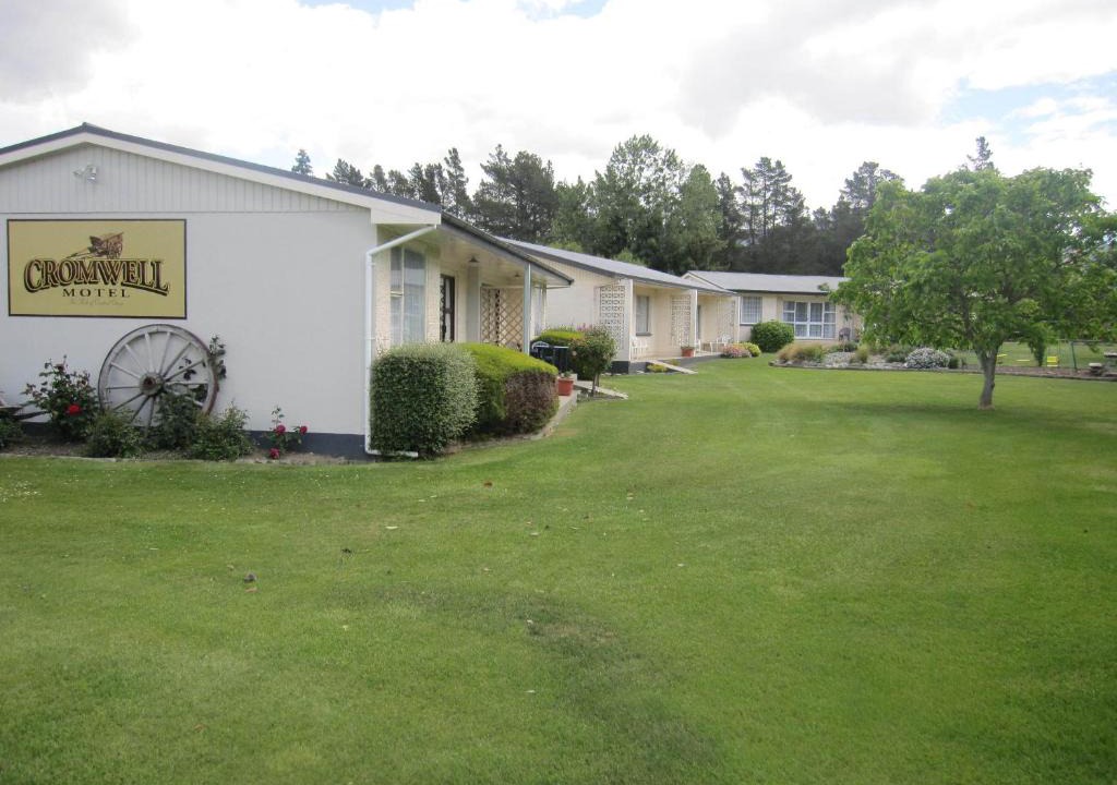 Lowburn Hotel | Cromwell Motel