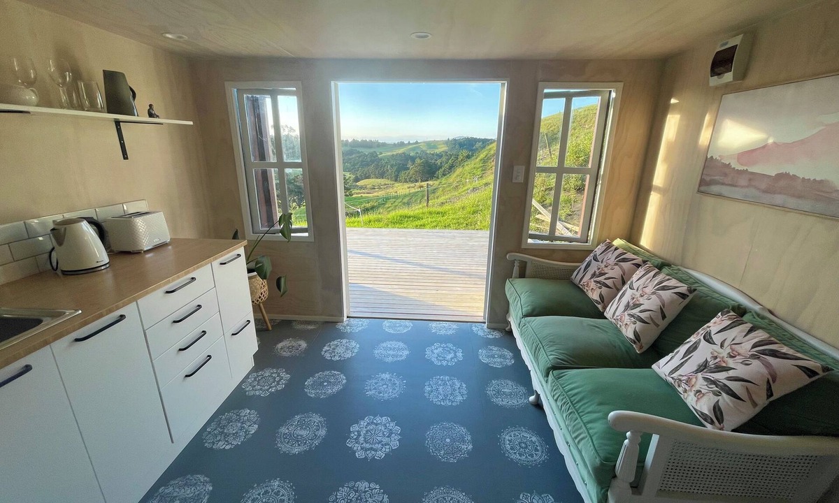 Mangawhai House | Cute and quirky loft with stunning rural views