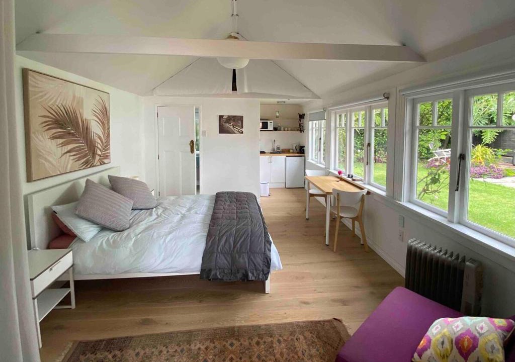 Devonport Apartment | Devonport Summer Cottage