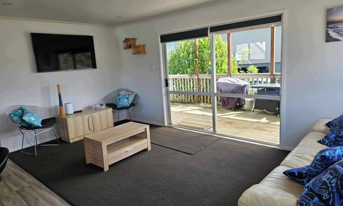 Hihi House | Dog friendly Northland getaway - Hihi Beach