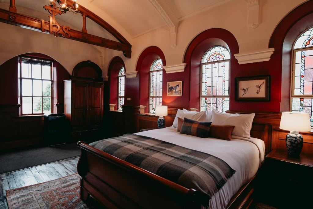 Dunedin City Centre Hotel | Dunedin House- Boutique Hotel